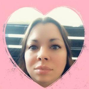 Meet your Posher, Caroline